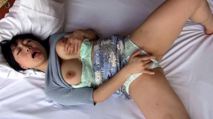 キレイな身体つき美人お姉様たちのパンチラオナニー誘惑※サンプル動画あり